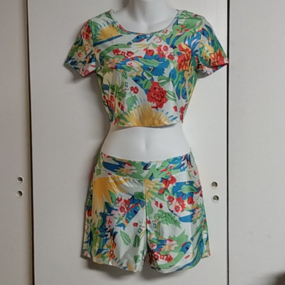 Y2K Shiny Tropical Spandex Crop Top and Shorts
